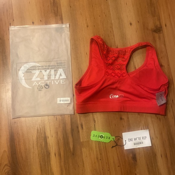 Zyia Red Bomber Brad Size Medium - Picture 9 of 9